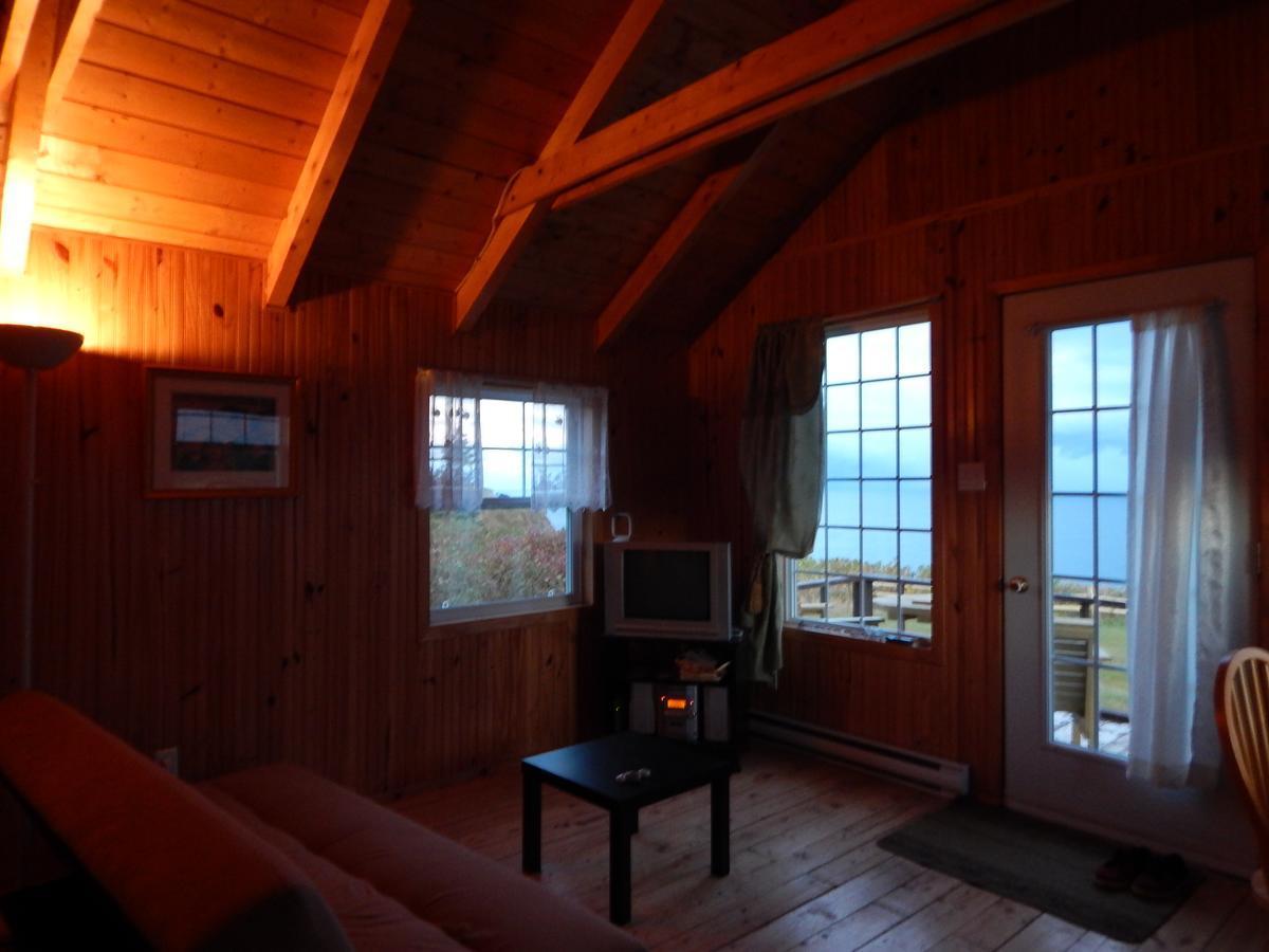 Les Chalets Brise-De-Mer Sainte-Therese-de-Gaspe Zewnętrze zdjęcie